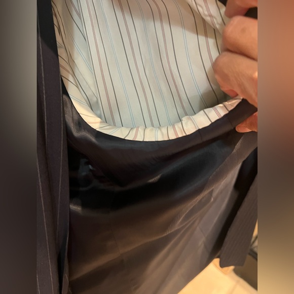 Suit Ralph Lauren Jacket and Pant. Navy blue color. Pants size 36, jacket 46R - Picture 6 of 10